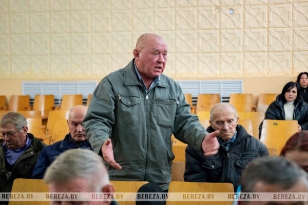 Заложники ситуации: 47 собак стали причиной конфликта между жителями Кабаков (Березовский район) Заложники ситуации: 47 собак стали причиной конфликта между жителями Кабаков (Березовский район)