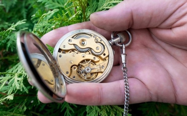 «Обменял часы на корову». Этот белорус решил посвятить жизнь работе в мастерской и ни о чем не жалеет