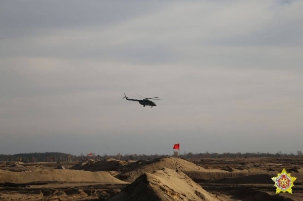 На Брестском полигоне с подразделениями 38-й отдельной гвардейской десантно-штурмовой бригады прошло батальонное тактическое учение с боевой стрельбой На Брестском полигоне с подразделениями 38-й отдельной гвардейской десантно-штурмовой бригады прошло батальонное тактическое учение с боевой стрельбой