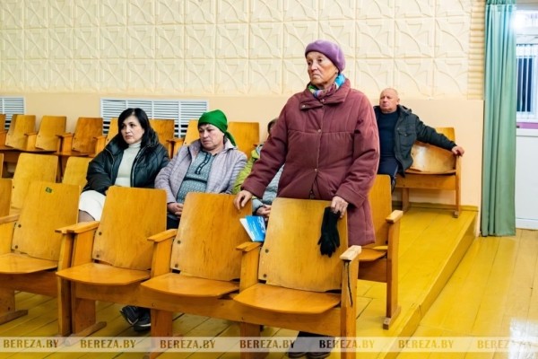 Заложники ситуации: 47 собак стали причиной конфликта между жителями Кабаков (Березовский район) Заложники ситуации: 47 собак стали причиной конфликта между жителями Кабаков (Березовский район)