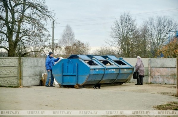 Жильцы одной из улиц Березы выступили против переноса мусорной площадки − разбирался райисполком Жильцы одной из улиц Березы выступили против переноса мусорной площадки − разбирался райисполком