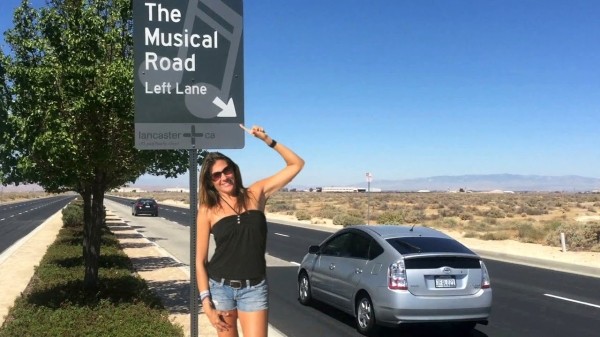 Показываем 10 самых необычных дорог мира Показываем 10 самых необычных дорог мира