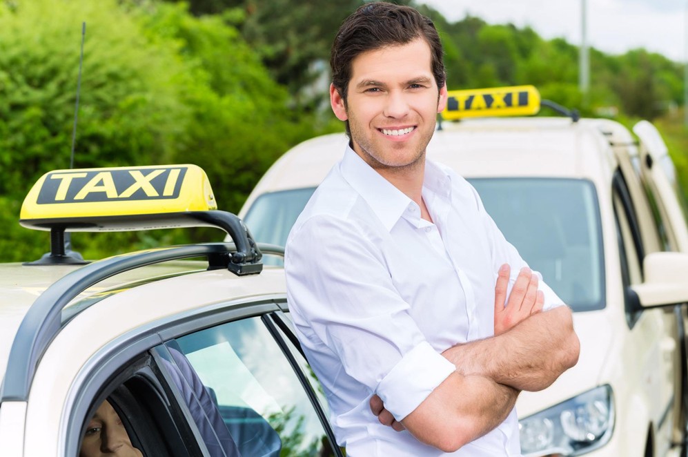 работа водителем такси
