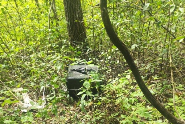 В Литву приплыла 19-литровая бутылка с белорусскими сигаретами