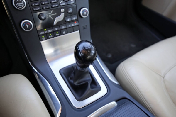 Белорус купил 13-летний Volvo из Европы: «Машина привезена перегонщиком, а растаможена через льготников» Белорус купил 13-летний Volvo из Европы: «Машина привезена перегонщиком, а растаможена через льготников»