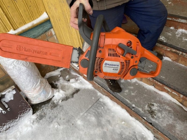 Похититель бензопилы в Брестской области сам позвонил в милицию, надеясь отвести от себя подозрение