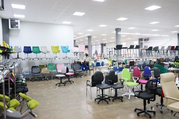 Большой выбор уцененных товаров для дома c выгодой до 70% в дискаунтере мебели «AksHome» на Вычулках!