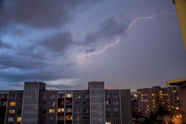 В Бресте ожидаются дожди и грозы. В МЧС напомнили правила поведения в непогоду В Бресте ожидаются дожди и грозы. В МЧС напомнили правила поведения в непогоду