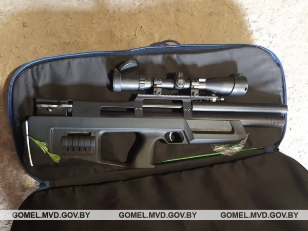 В Беларуси вынесли приговор 50-летнему мужчине, который из-за громкой музыки стрелял по молодым людям из пневматики В Беларуси вынесли приговор 50-летнему мужчине, который из-за громкой музыки стрелял по молодым людям из пневматики